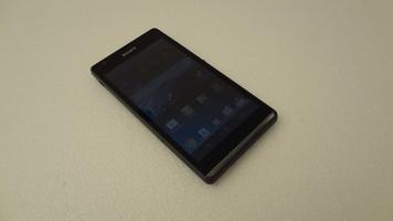 Vista frontale sony xperia sp